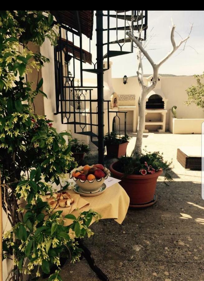 Neathon Rooms Noto Exterior photo