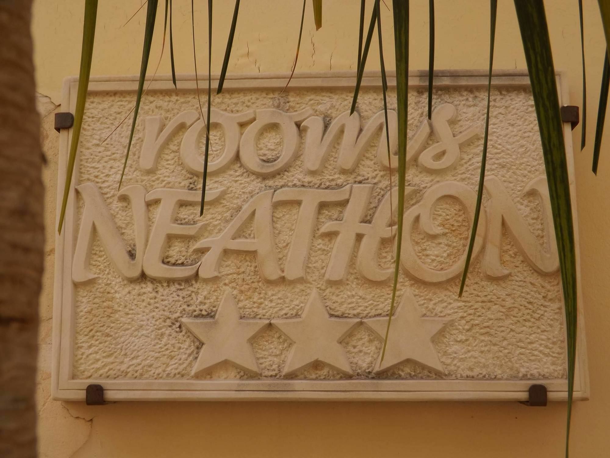 Neathon Rooms Noto Exterior photo